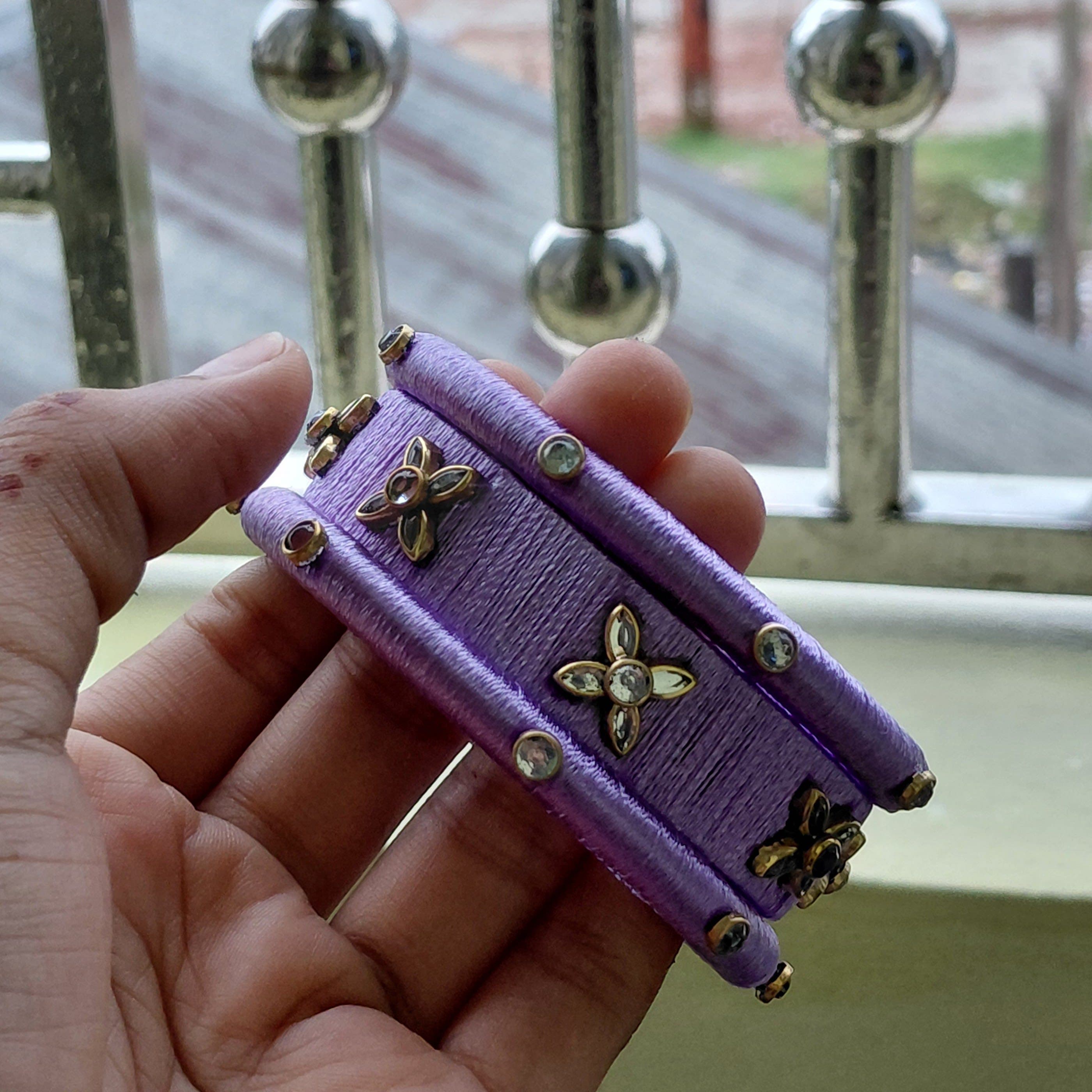 Lilac Aura